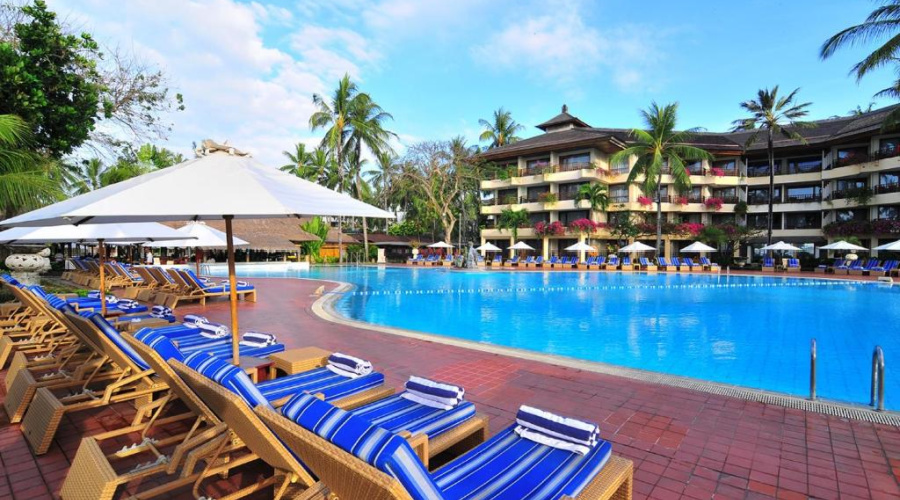 prama sanur beach pool area