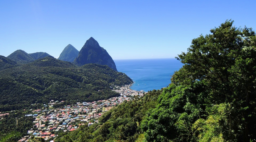 saint lucia mountans